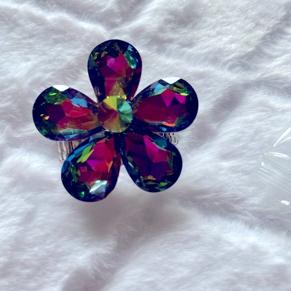 Large flower 🌸 fashion ring